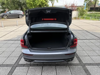 Volvo S60 Volvo S60 2.0 B3 Aut. R-Design | Navi | R-Design stoelen | Memory | - afbeelding nr 16
