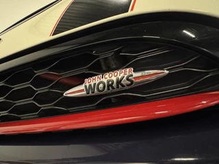 MINI Cooper Mini Cooper 2.0 Cooper S Serious Business Volledig JCW! Automaat Navigatie Head up Display Uitlaatdemper met kleppen - afbeelding nr 7