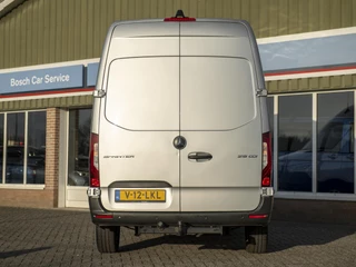 Mercedes-Benz Sprinter Mercedes-Benz Sprinter 316 2.2 CDI L2H2 7G-tronic | Distronic | LED | Gr.lichtass. | Standkachel | Lane Assist | Leer | Stoelverwarming | 17