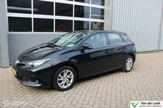 Toyota Auris - 323050659-0