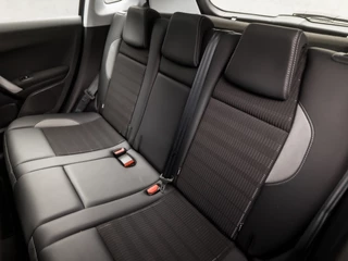 Peugeot 2008 Automaat (APPLE CARPLAY, NAVIGATIE, CLIMATE, LEDER, CRUISE, SPORTSTOELEN, PARKEERSENSOREN, CRUISE, NIEUWE APK, NIEUWSTAAT) - afbeelding nr 14