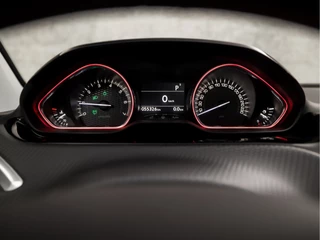 Peugeot 2008 Automaat (PANORAMADAK, APPLE CARPLAY, NAVIGATIE, CLIMATE, STOELVERWARMING, LEDER, SPORTSTOELEN, GETINT GLAS, CRUISE, LM VELGEN, NIEUWSTAAT) - afbeelding nr 23
