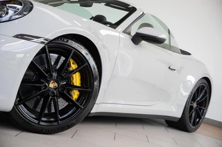 Porsche 911 Porsche 911 992 Cabrio 3.0 Carrera 4S|Keramisch|GTS Pakket|PCCB|BOSE|SportChrono|Dealer Onderhouden - afbeelding nr 26