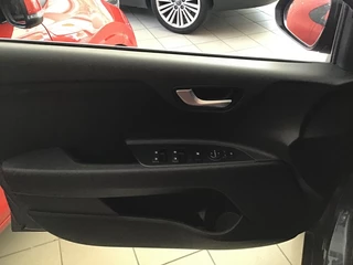 Kia Stonic Kia Stonic 1.0 T-GDi MHEV Dyn L - afbeelding nr 7