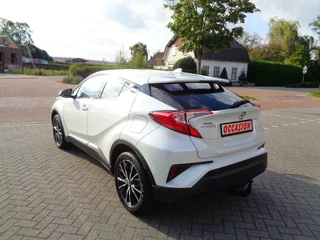 Toyota C-HR Toyota C-HR 1.2 Executive/ Camera/ Navi/ Led/ 18''/ Leder/ PDC - afbeelding nr 20