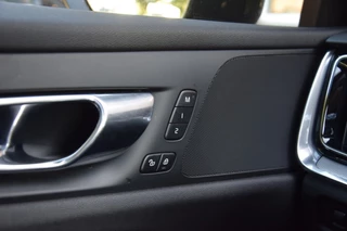 Volvo V60 Volvo V60 2.0 T6 R-DESIGN PANO.DAK/CAMERA/HEAD-UP DISPLAY - afbeelding nr 22