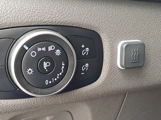 Ford Transit Custom Ford Transit Custom 300 2.0 TDCI L2H1 Limited | Automaat | Trekhaak | Standkachel | App-connect | Navi | Sidebars | - afbeelding nr 8
