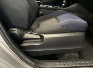 Toyota C-HR Toyota C-HR 1.2 Bi-Tone | CAMERA | NAVI | KEYLESS | LMV | METALLIC | LED - afbeelding nr 36