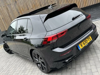 Volkswagen Golf Volkswagen Golf 1.5 eTSI R-Line Automaat | Panoramadak | LED | Black Style | Harman/Kardon HiFi | Achteruitrijcamera | Sfeerverlichting | Trekhaak afneembaar | Adaptieve cruise control | Parkeersensoren voor en achter - afbeelding nr 61