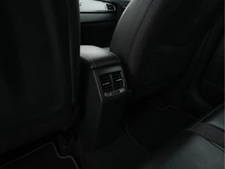 Kia Niro Kia Niro 1.6 GDi Hybrid ExecutiveLine Aut. *LEATHER-FABRIC | NAVI-FULLMAP | KEYLESS | CAMERA | COMFORT-SEATS | DIGI-COCKPIT | LANE-ASSIST | ECC | CARPLAY | PDC | 16''ALU* - afbeelding nr 21