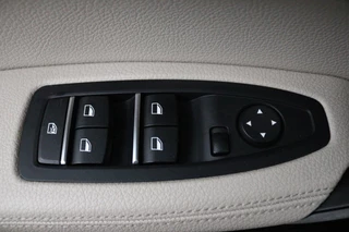 BMW 1 Serie BMW 1-serie 118i High Executive Automaat (GROOT-NAVIGATIE, STOELVERWARMING, LED, LEDER, CAMERA, GOED ONDERHOUDEN) - afbeelding nr 10