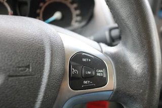 Ford Transit Courier Ford Transit Courier 1.5 TDCI 100pk Euro 6 Limited Airco Navigatie BPM Vrij - afbeelding nr 20