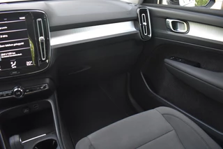 Volvo XC40 Volvo XC40 T2 129Pk Aut. Business Pro | Driver Assist | Park Assist - afbeelding nr 40