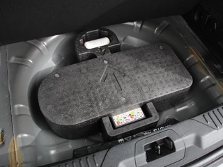 Ford Focus Ford Focus Wagon 1.0 EcoBoost Hybrid ST Line Navigatie Climate Control Led Dab Camera Parkeer sensoren Cruise Control Lichtmetalen velgen - afbeelding nr 35
