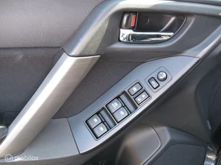 Subaru Forester Subaru Forester 2.0 Luxury CVT AUT Clima Cruise Trekhaak NL auto - afbeelding nr 16