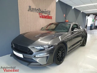Ford Mustang - 361632983-0