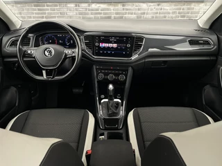 Volkswagen T-Roc Volkswagen T-Roc 1.5 TSI Sport | LED | Trekhaak | Carplay | Camera | PDC - afbeelding nr 3