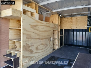 Iveco Daily Iveco Daily 35C21 3.0L Automaat L2H1 3,5t Trekhaak LED ACC Navi Airco Camera Parkeersensoren Euro6 L2 Laag dak 9m3 Airco Trekhaak - afbeelding nr 8