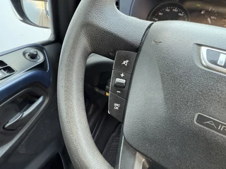 Iveco Daily Iveco Daily 35S16 2.3 Automaat Dubbele Cabine Trekhaak 3.5t Climate Control 7 Zitplaatsen Standkachel DC - afbeelding nr 19