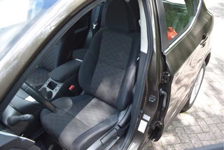 Nissan QASHQAI Nissan QASHQAI 1.2 Acenta Safety Pack | 1ste eigenaar | Onderh.historie | Afn.trekhaak | DAB | Stoelverwarming | Nav | Netjes - afbeelding nr 12