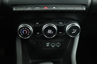 Renault Clio Renault Clio 1.6 E-Tech Hybrid 140 ZEN | Automaat | Carplay |  Full LED | Navigatie | Airco | Cruise control | DAB | Bluetooth - afbeelding nr 10