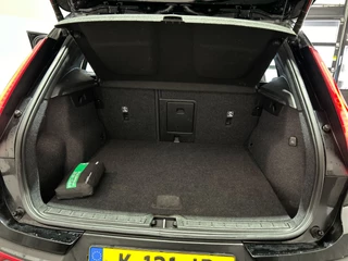 Volvo XC40 | Warmtepomp! | Harman en Kardon Sound | Volvo guard klasse 3 | Schuif/kanteldak | SoH (batterijcheck) 92.7 % score! - afbeelding nr 25