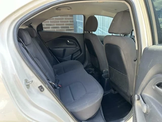 Kia Rio Kia Rio 1.4 CVVT DynamicLine|Navi|Camera|Cruise|Dealer ondh. - afbeelding nr 9