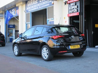 Opel Astra Opel ASTRA 1.0 Online Edition 5 Deurs Airco PDC - afbeelding nr 2