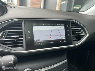 Peugeot 308 Peugeot 308 SW 1.2 PureTech Allure  Pano | Automaat | Airco - afbeelding nr 25