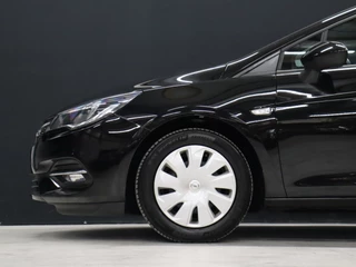 Opel Astra Opel Astra Sports Tourer 1.2 Business Edition [NAVIGATIE, TREKHAAK, PARKEERSENSOR, BLUETOOTH, AIRCO, NIEUWSTAAT] - afbeelding nr 3