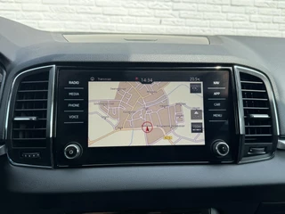 Škoda Karoq Skoda KAROQ 1.0 TSI Style Camera Clima Cruise Trekhaak Inductie laden Navigatie Keyless - afbeelding nr 26