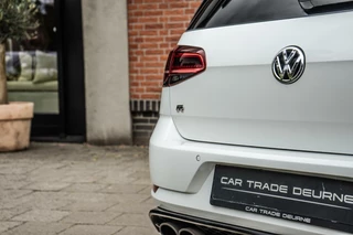 Volkswagen Golf Volkswagen Golf 2.0 TSI 4Motion R Pano / Dyn / DCC - afbeelding nr 33