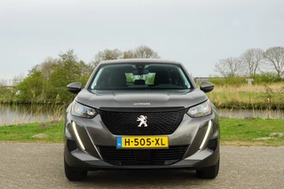 Peugeot 2008 Peugeot 2008 1.2 PureTech Active Pack - Gris Platinium - Carplay/Nav/Cruise - afbeelding nr 4