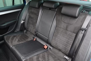 Škoda Octavia Škoda Octavia Combi 1.0 TSI DSG Greentech Pano/Camera/Leer/LED - afbeelding nr 12