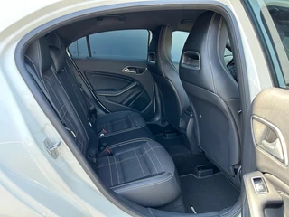 Mercedes-Benz A-Klasse Mercedes-Benz A-Klasse A 200 AMG styling Aut7 LED Navi Xenon Cruise PTS - afbeelding nr 4