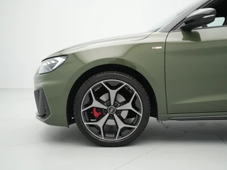 Audi A1 Sportback Audi A1 Sportback 25 TFSI 95 pk S-Tronic S line S Edition Sportstoelen 18'' Velgen Navigatie 47 - afbeelding nr 11