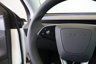 Tesla Model Y Tesla Model Y Long Range AWD 75 KWH - Premium audio - Warmtepomp - afbeelding nr 16