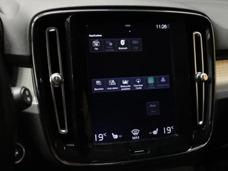 Volvo XC40 Volvo XC40 1.5 T5 Twin Engine Momentum Pro [SCHUIFKANTELDAK, APPLE CARPLAY, ANDROID, HALF LEDER, STOELVERWARMING V+A, PDC ACHTER, CRUISE, NIEUWSTAAT] - afbeelding nr 15