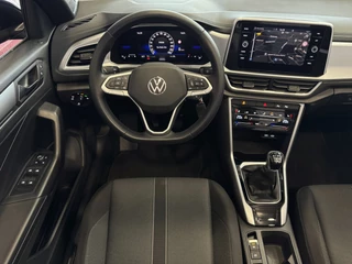 Volkswagen T-Roc Volkswagen T-Roc Cabrio TSI VIR.COCKPIT CARPLAY NAVI IQ.LED STOEL/STUUR.VERW DAB ADAP.CRUISE 05/2024 
