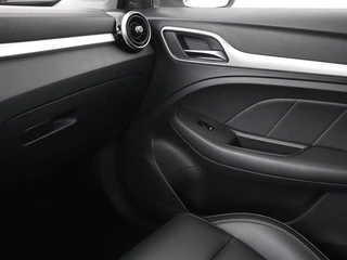 MG ZS EV MG ZS EV Luxury 45 kWh | Panoramadak | Leder |  Stoelverwarming | Carplay | Adaptive cruise | Camera | Keyless | Full LED | Navigatie - afbeelding nr 23