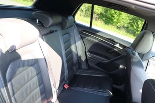 Volkswagen Golf Volkswagen Golf 1.4 TSI GTE  Leder | Panoramadak | 204pk Hybride Power | stoelverwarming adaptive cruise uitstraling! - afbeelding nr 15