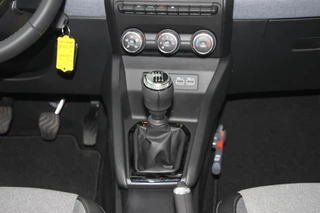 Renault Clio Renault Clio 90PK-EVOLUTION-NW.MODEL-13DKM-APPLE CAR PLAY-NIEUW- - afbeelding nr 13