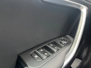 Kia XCeed Kia XCeed 1.5 T-GDI DYNAMICLINE AUTOMAAT / NAVI / CAMERA / CARPLAY - afbeelding nr 15