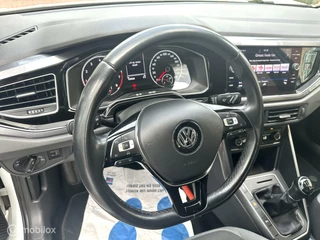 Volkswagen Polo Volkswagen Polo 1.0 TSI 116PK HIGHLINE R-LINE PAKKET CLIMATE CONTROLE CARPLAY PDC NETTE AUTO!! - afbeelding nr 17