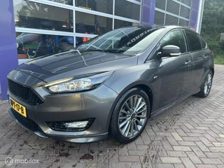 Ford Focus Ford Focus 1.0 ST-Line * AIRCO * LM VELGEN * A-SPOILER * - afbeelding nr 3