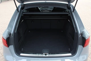 Audi RS4 Audi RS4 Avant 2.9 TFSI quattro / Milltek / Panoramadak / Camera / Head-up / Sportuitlaat / 20'' / Luxe Leder / Dodehoek / Virtual Cockpit / Stoelmassage / B&O - afbeelding nr 17