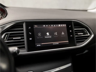 Peugeot 308 (APPLE CARPLAY, GROOT NAVI, LEDER/ALCANTARA, PARKEERSENSOREN, SPORTSTOELEN, LANE ASSIST, DAB+, CRUISE, NIEUWSTAAT) - afbeelding nr 24