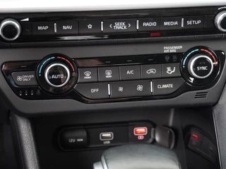 Kia Niro - Navigatie - Camera - Climate control - Cruise control - All Season - Fabrieksgarantie tot 01-2027 - afbeelding nr 36