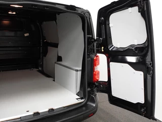 Opel Vivaro Opel Vivaro 2.0 BlueHDi 145PK L2 Automaat Airco Navigatie Trekhaak Side Bars Betimmering Laadruimte - afbeelding nr 35