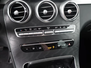 Mercedes-Benz GLC Mercedes-Benz GLC-klasse Coupé 300e 4MATIC Premium - Automaat - Hybride - Lm Velgen - Navigatie - afbeelding nr 17